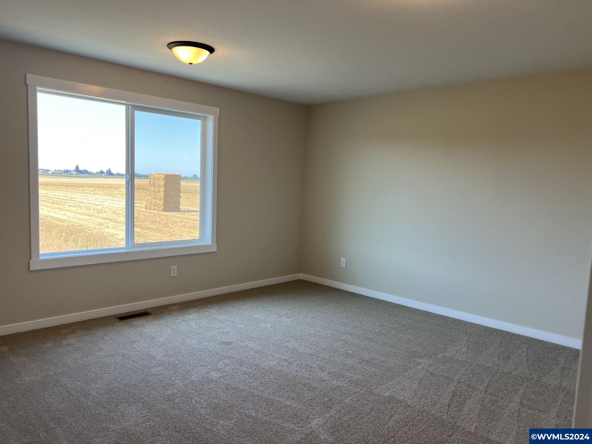 11231 Blueberry Loop Donald, OR 97020 - Photo 7 of 18