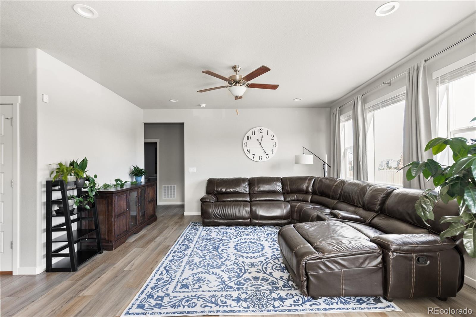 790 Griffith Street Lochbuie, CO 80603 - Photo 11 of 47