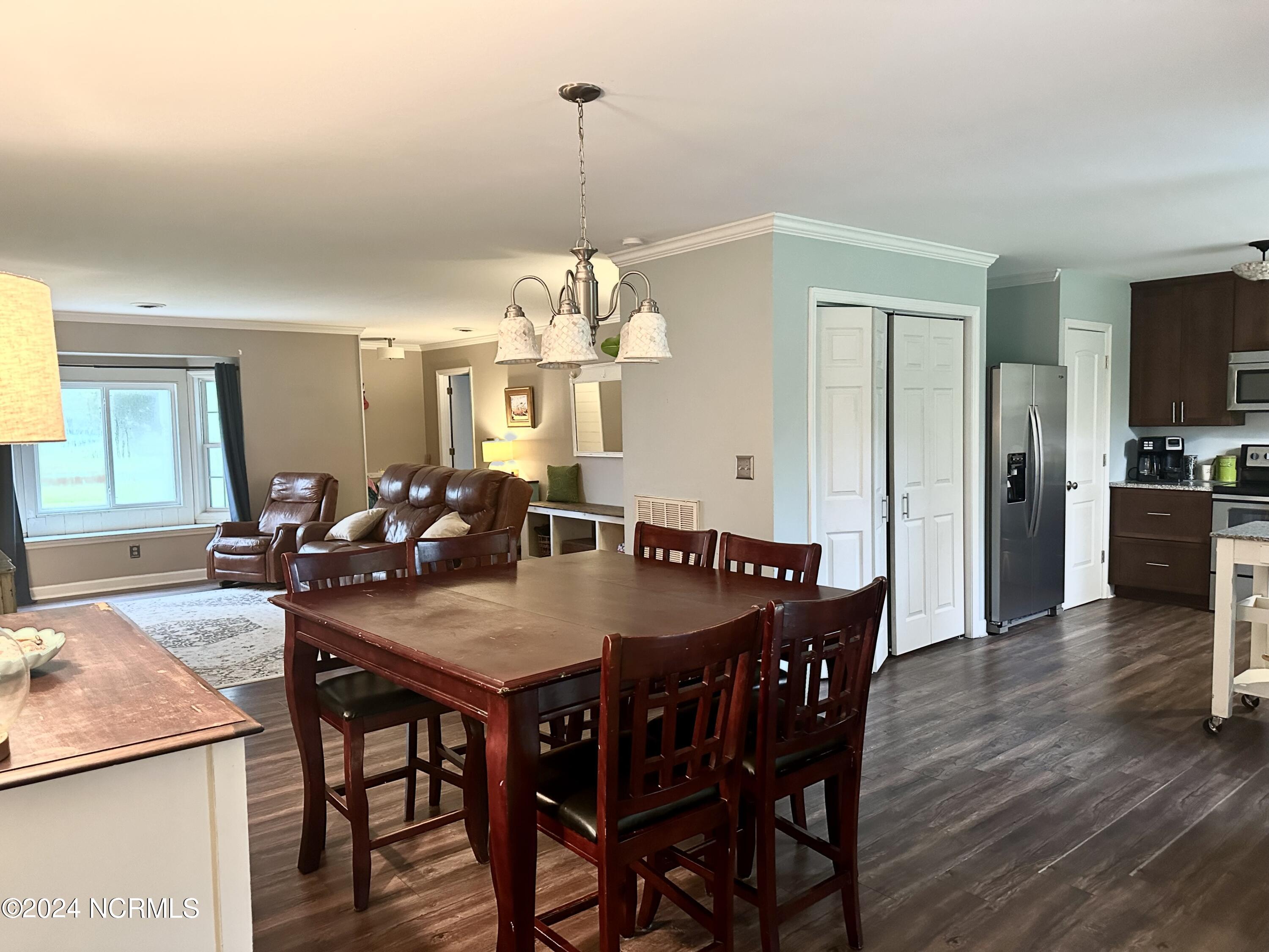 2206 North Road Morehead City, NC 28557 - Photo 43 of 52 Dining Room