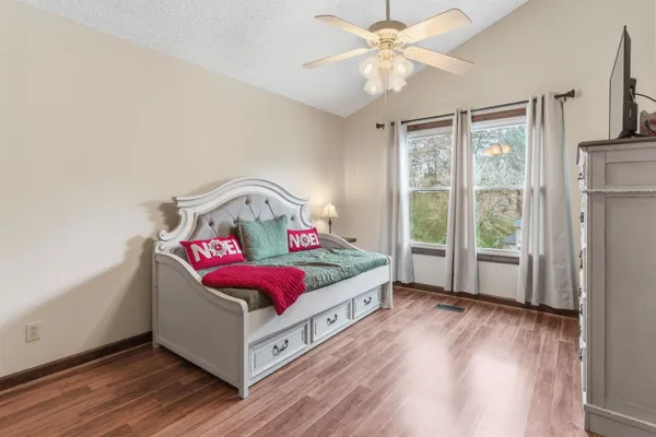 $279,500 | 704 Tem Street, Bolivar, TN 38008