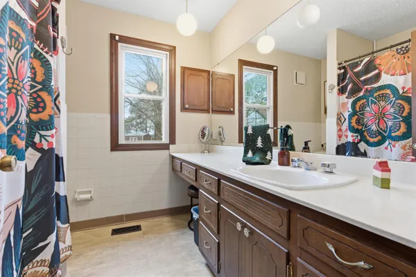 $279,500 | 704 Tem Street, Bolivar, TN 38008