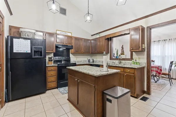 $279,500 | 704 Tem Street, Bolivar, TN 38008