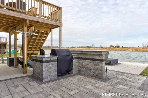 $675,000 | 10629 Poppy Lane, Allendale, MI 49401