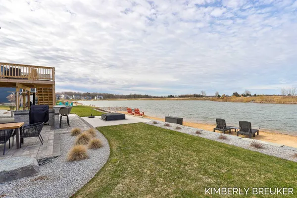 $675,000 | 10629 Poppy Lane, Allendale, MI 49401