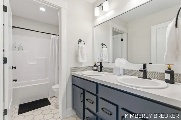 $675,000 | 10629 Poppy Lane, Allendale, MI 49401