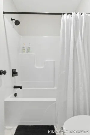 $675,000 | 10629 Poppy Lane, Allendale, MI 49401