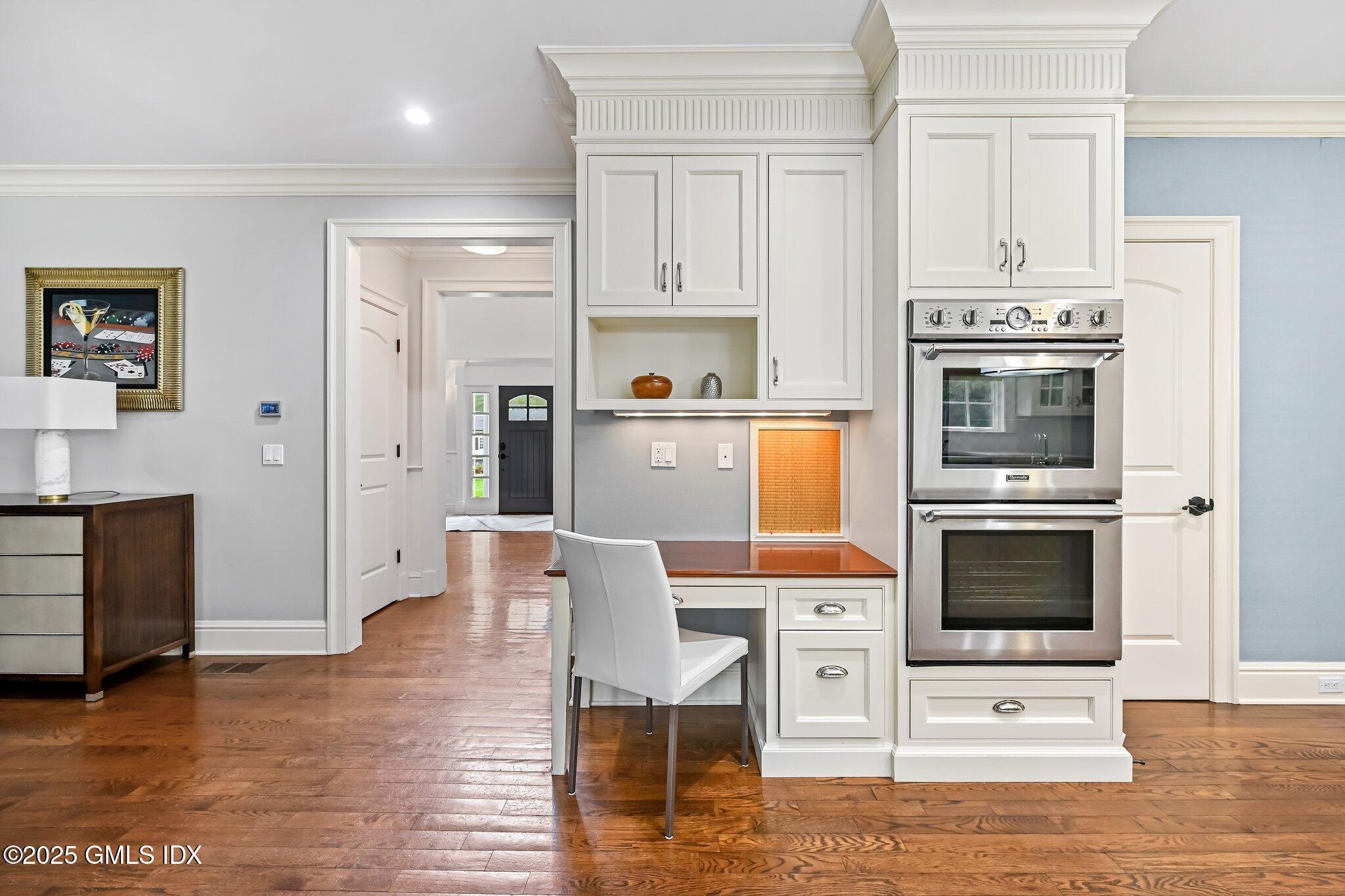 6 Coachlamp Lane Greenwich, CT 06830 - Photo 16 of 30 Kitchen