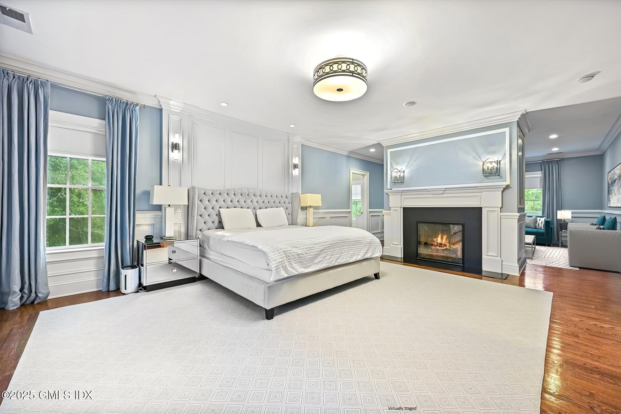 6 Coachlamp Lane Greenwich, CT 06830 - Photo 18 of 30 Primary Bedroom