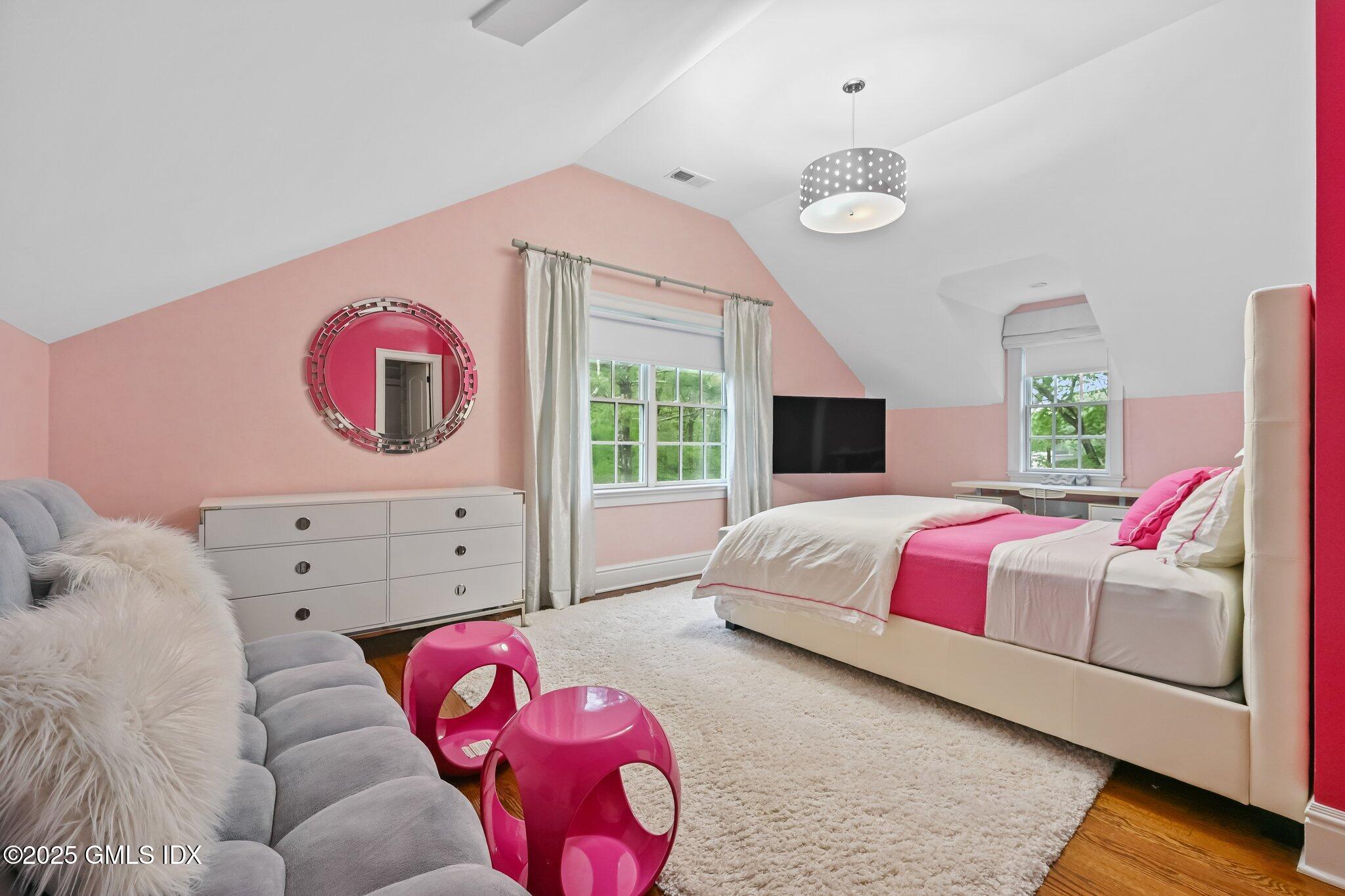 6 Coachlamp Lane Greenwich, CT 06830 - Photo 22 of 30 Bedroom