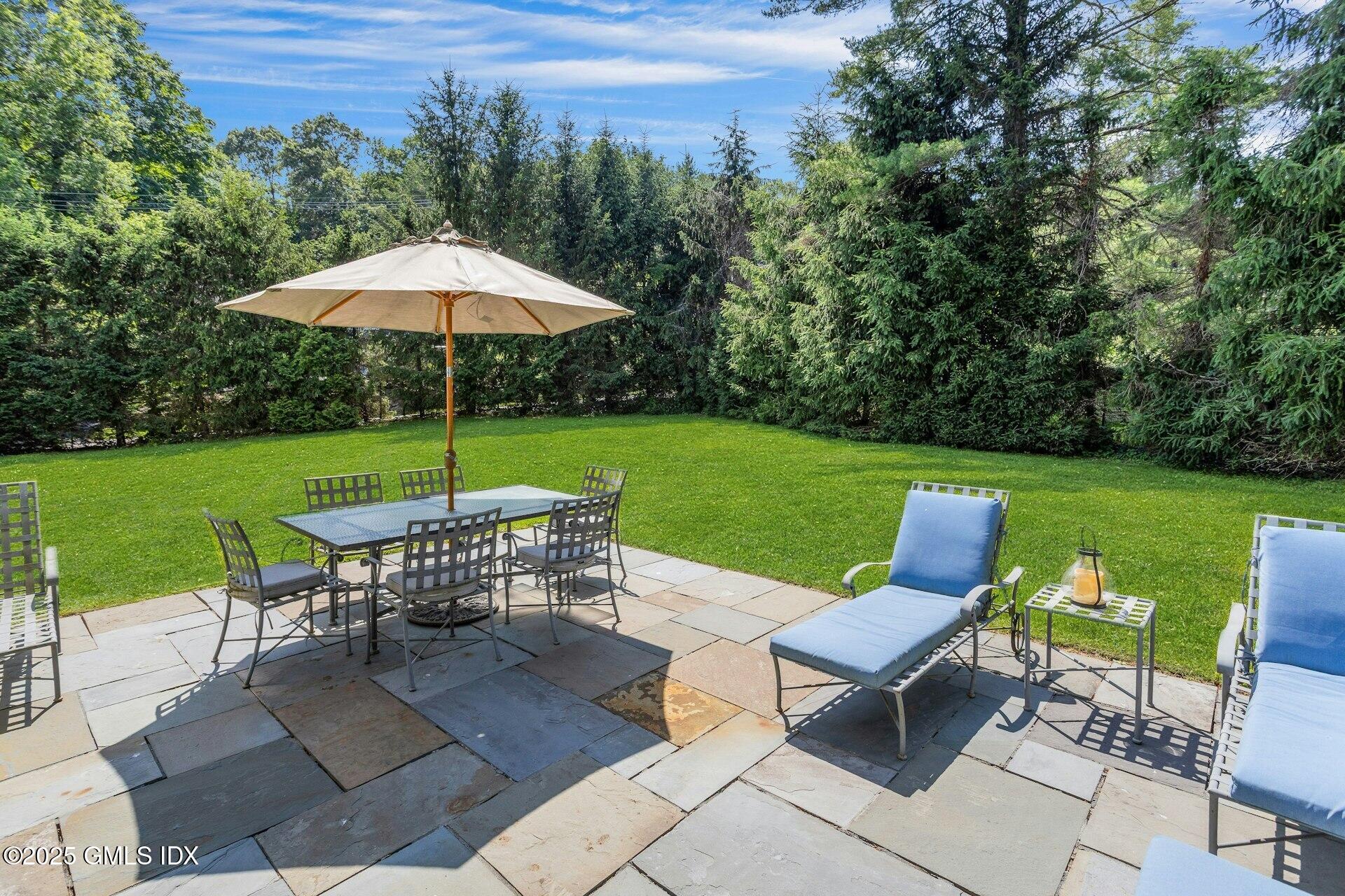 6 Coachlamp Lane Greenwich, CT 06830 - Photo 30 of 30 Rear Patio