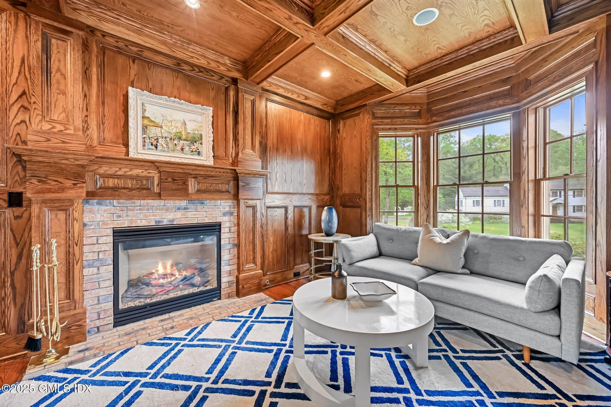 6 Coachlamp Lane Greenwich, CT 06830 - Photo 8 of 30 Library/Den