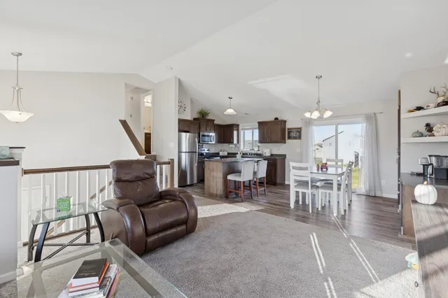 $319,900 | 413 Terning Way, Howard Lake, MN 55349