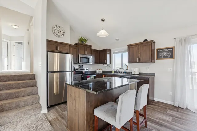 $319,900 | 413 Terning Way, Howard Lake, MN 55349