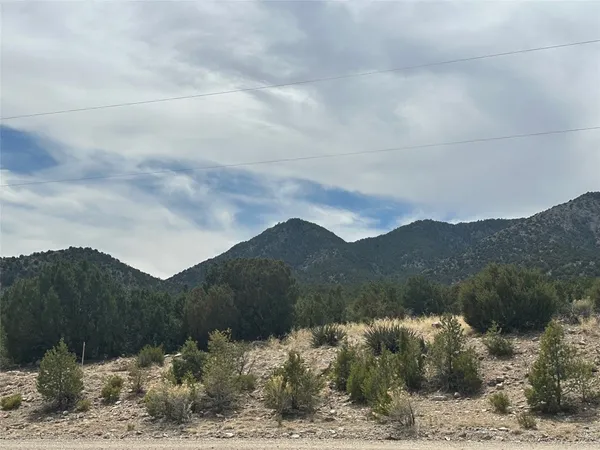 $275,000 | 61 Vista Del Oro, Cerrillos, NM 87010