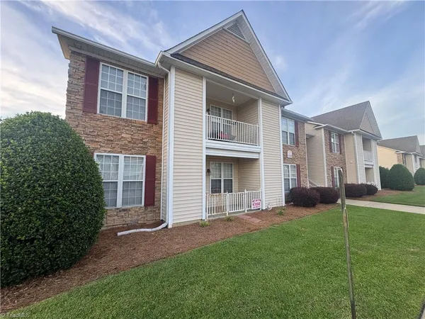 $172,900 | 1328 Kershaw Loop, Unit 101, Fayetteville, NC 28314