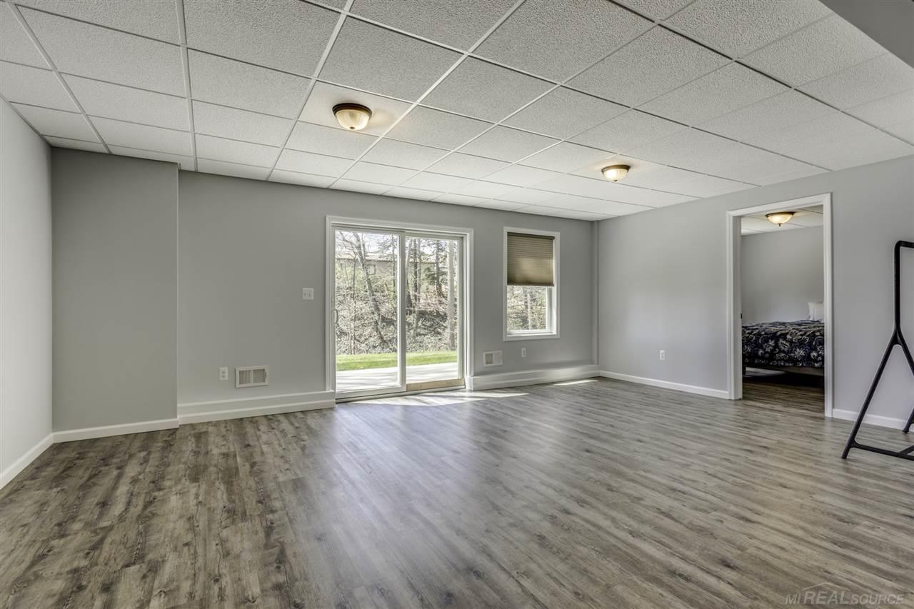 6029 Lakeshore Road Lexington, MI 48450 - Photo 35 of 62 Wonderful Space for Entertaining