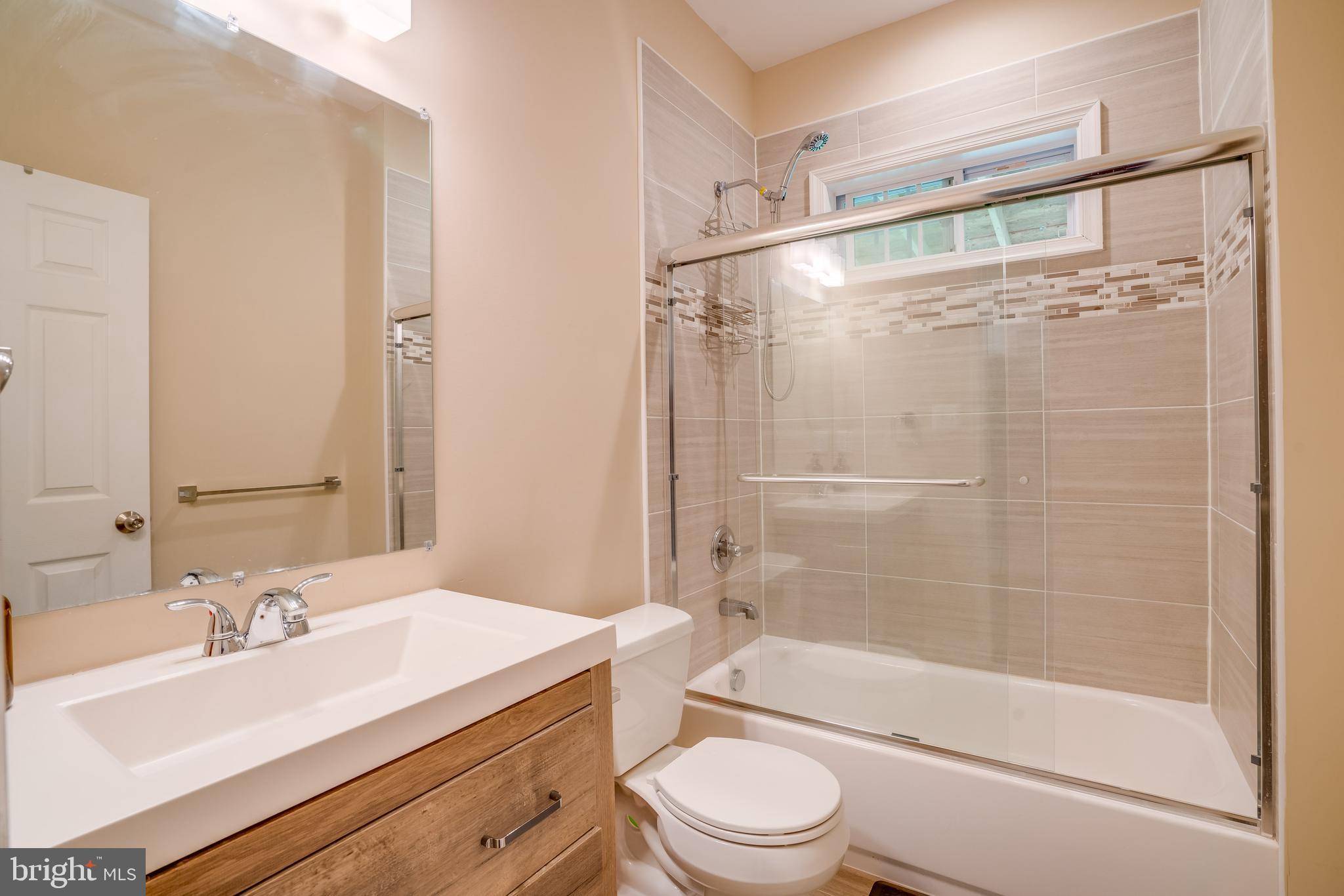 7122 Oak Ridge Road Falls Church, VA 22042 - Photo 20 of 38