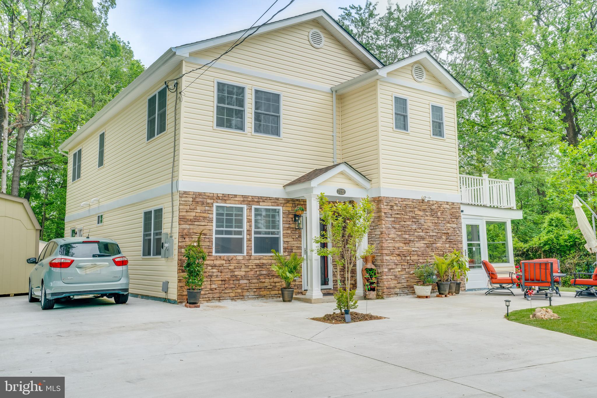 7122 Oak Ridge Road Falls Church, VA 22042 - Photo 5 of 38