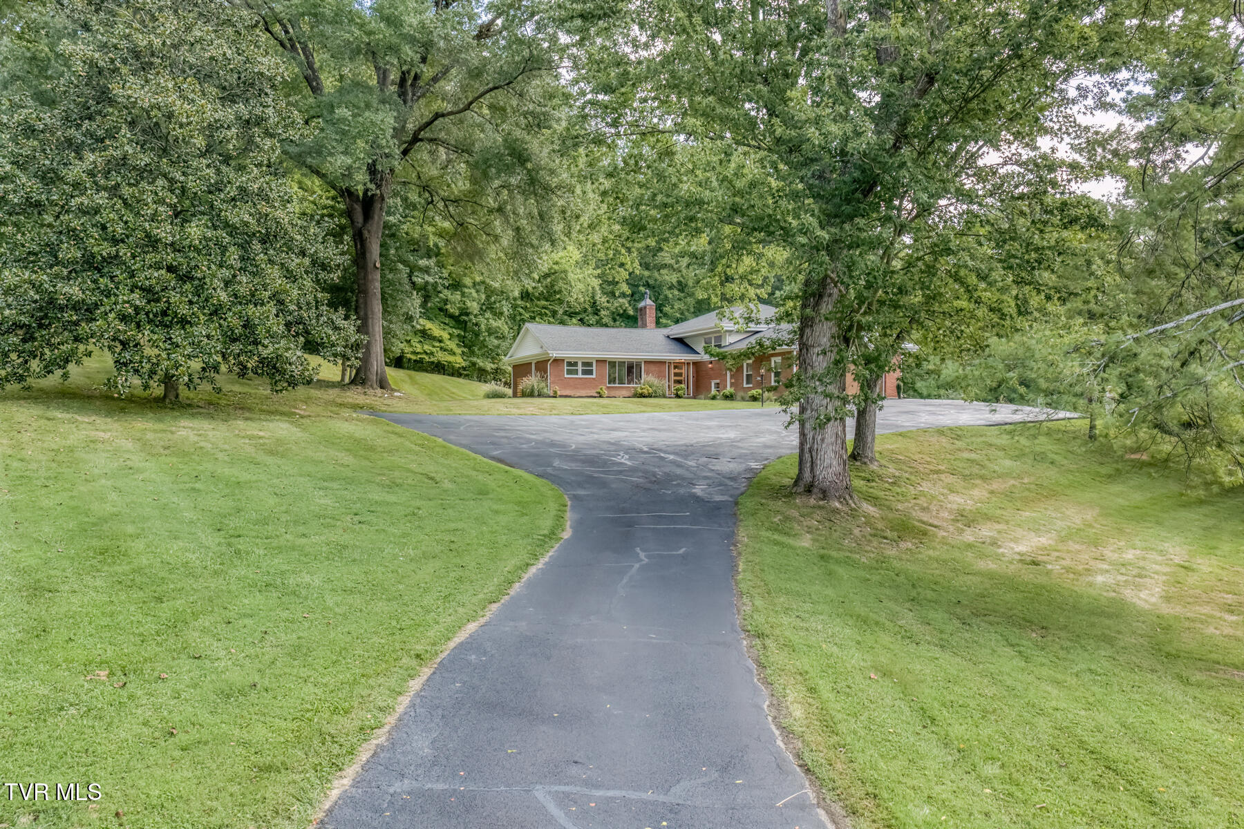 601 Orchard Road Elizabethton, TN 37643 - Photo 2 of 66 601 Orchard Rd Ext