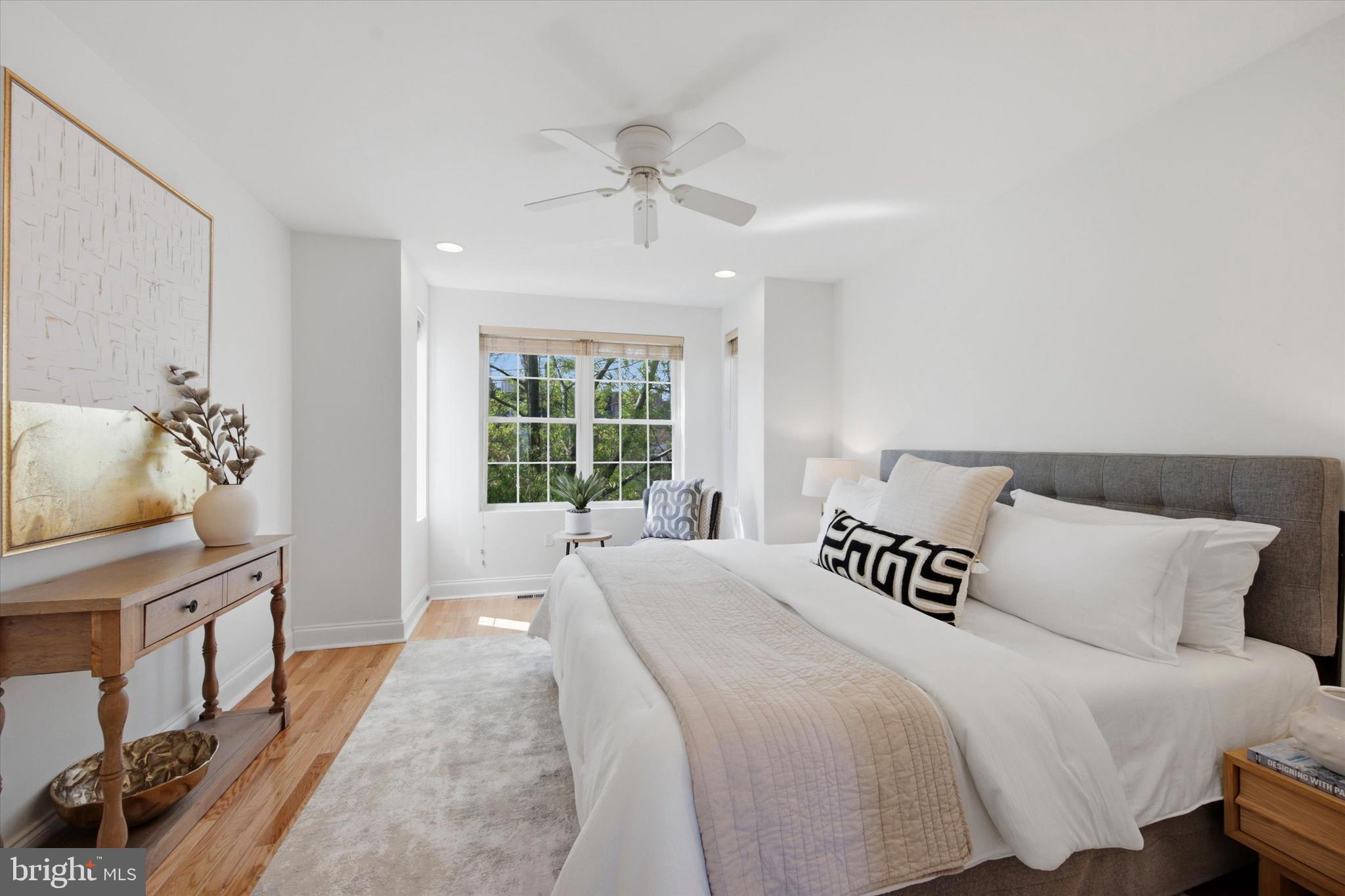 2405 Catharine Street Philadelphia, PA 19146 - Photo 12 of 49 Gallery Image 12