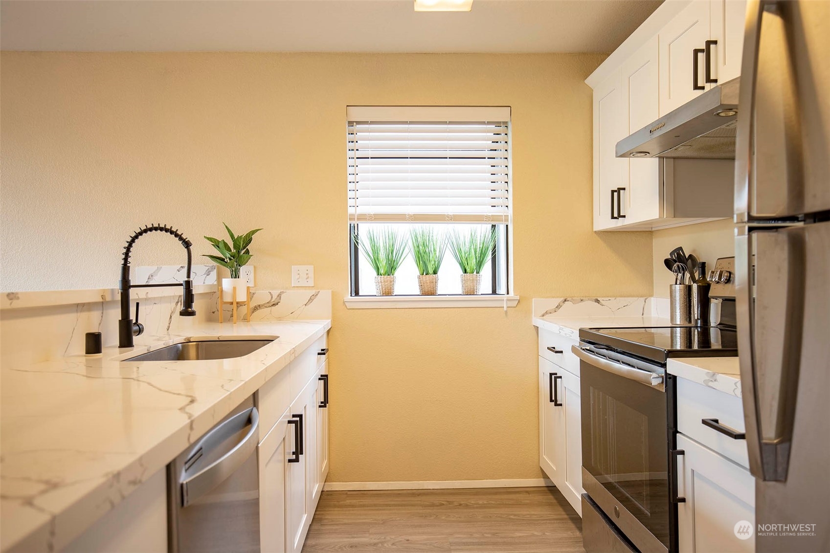 13801 Old Redmond Road, Unit F212 Redmond, WA 98052 - Photo 8 of 23 Gallery Image 8