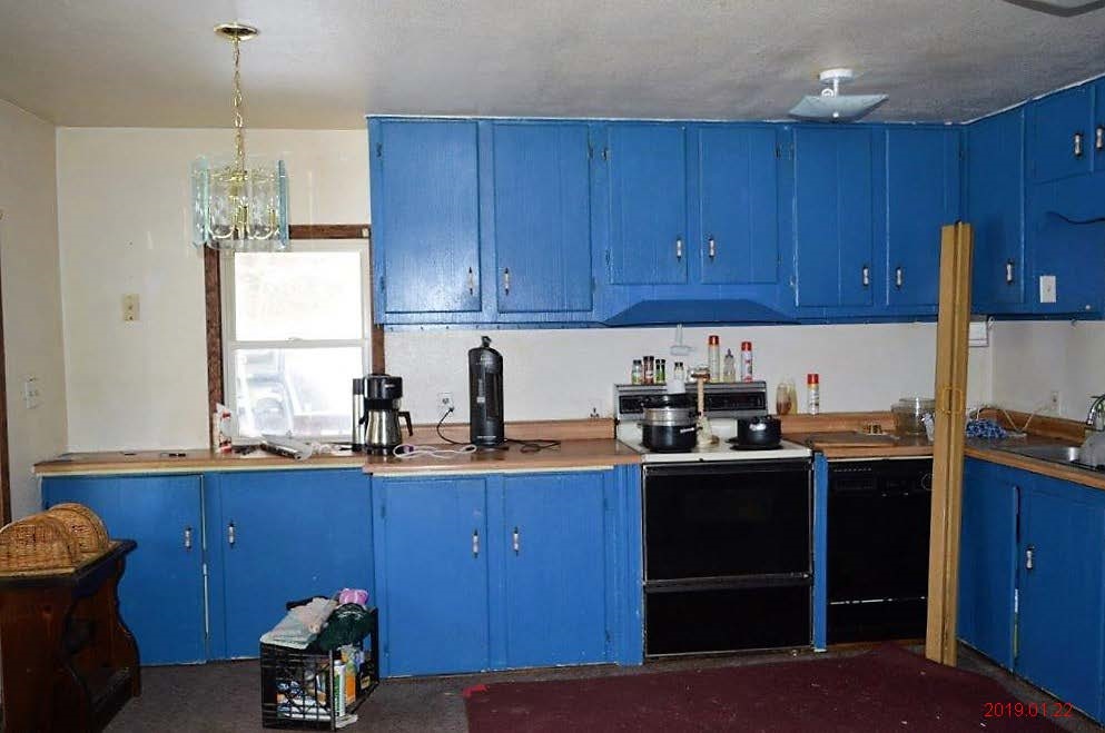 3911 Taylor Ranch Way Loon Lake, WA 99148 - Photo 5 of 19 Gallery Image 5