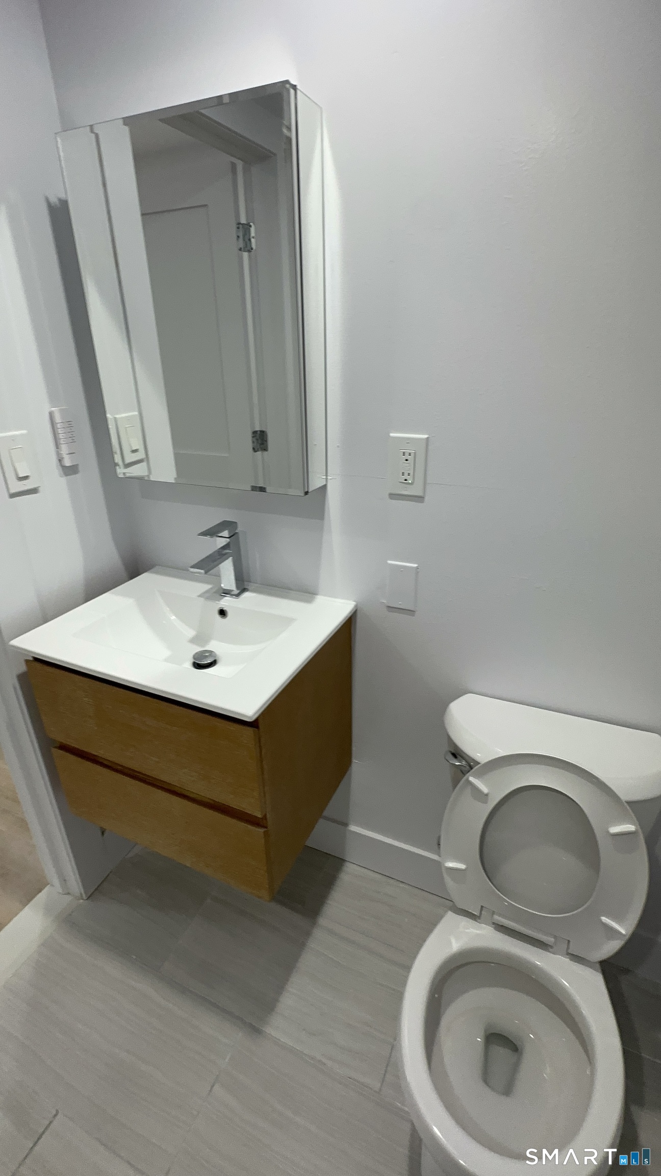 26 Rowan Street, Unit 1 Norwalk, CT 06855 - Photo 7 of 11