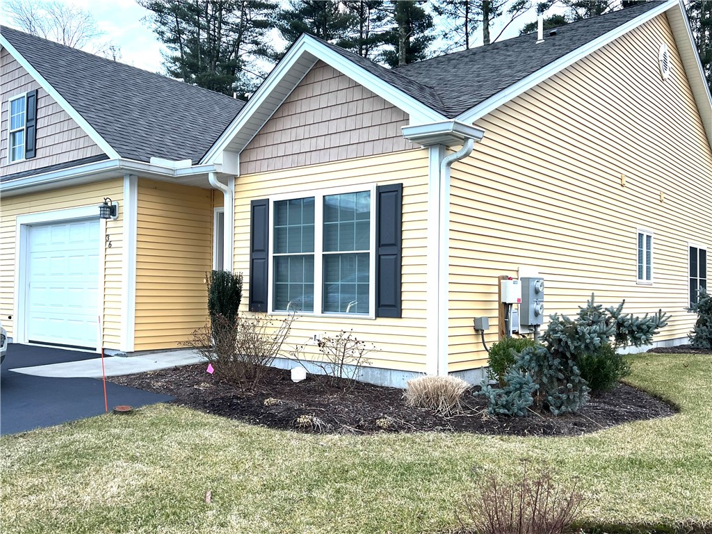 36 Rivers Edge Drive Coventry, RI 02816 - Photo 3 of 35 Gallery Image 3