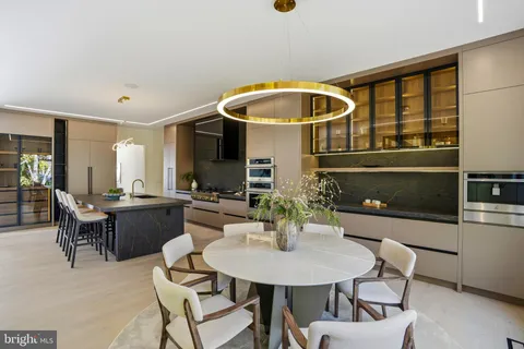 $3,388,888 | 9408 Old Courthouse Road, Vienna, VA 22182