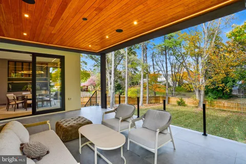 $3,388,888 | 9408 Old Courthouse Road, Vienna, VA 22182