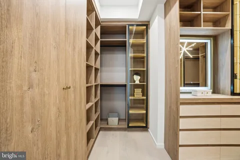 $3,388,888 | 9408 Old Courthouse Road, Vienna, VA 22182