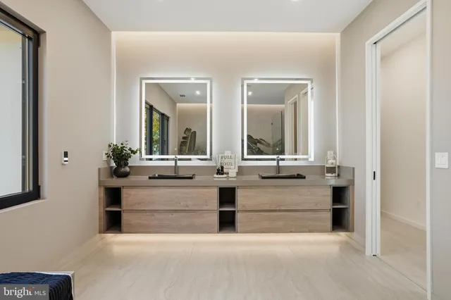 $3,388,888 | 9408 Old Courthouse Road, Vienna, VA 22182