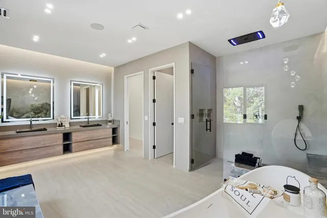 $3,388,888 | 9408 Old Courthouse Road, Vienna, VA 22182