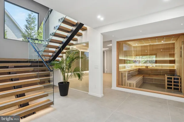 $3,388,888 | 9408 Old Courthouse Road, Vienna, VA 22182