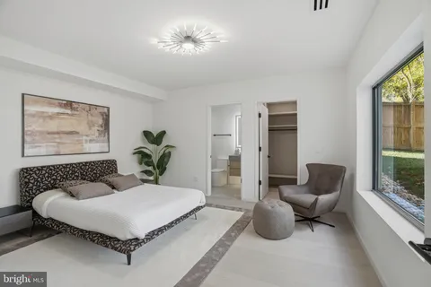 $3,388,888 | 9408 Old Courthouse Road, Vienna, VA 22182