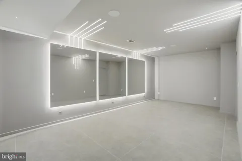 $3,388,888 | 9408 Old Courthouse Road, Vienna, VA 22182