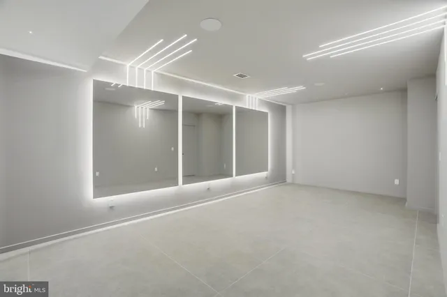 $3,388,888 | 9408 Old Courthouse Road, Vienna, VA 22182