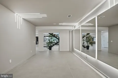 $3,388,888 | 9408 Old Courthouse Road, Vienna, VA 22182