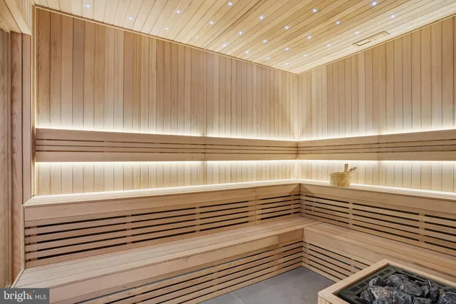 $3,388,888 | 9408 Old Courthouse Road, Vienna, VA 22182