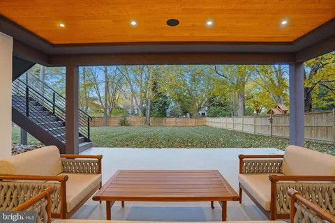 $3,388,888 | 9408 Old Courthouse Road, Vienna, VA 22182