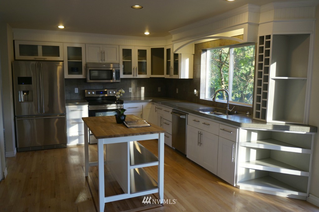 9533 South 192nd Street Renton, WA 98055 - Photo 13 of 25