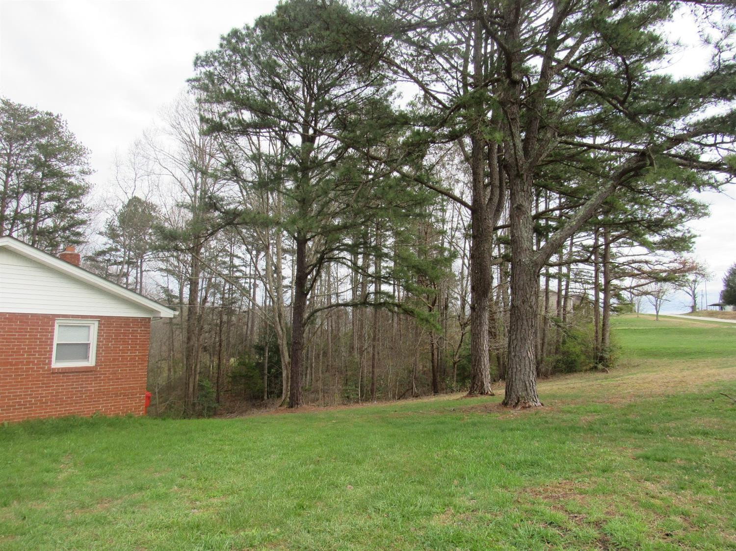 1096 Roy Dugger Road London, KY 40741 - Photo 2 of 5 Photo 2