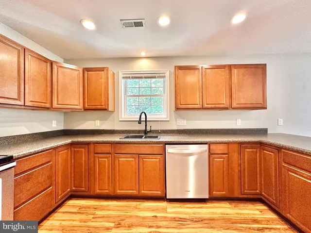 $2,399 | 1217 Somerset Road, Severn, MD 21144