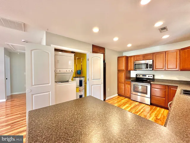 $2,399 | 1217 Somerset Road, Severn, MD 21144