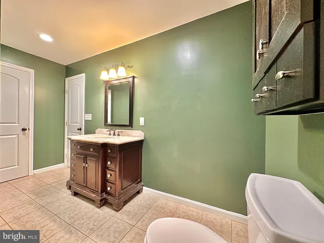 $2,399 | 1217 Somerset Road, Severn, MD 21144