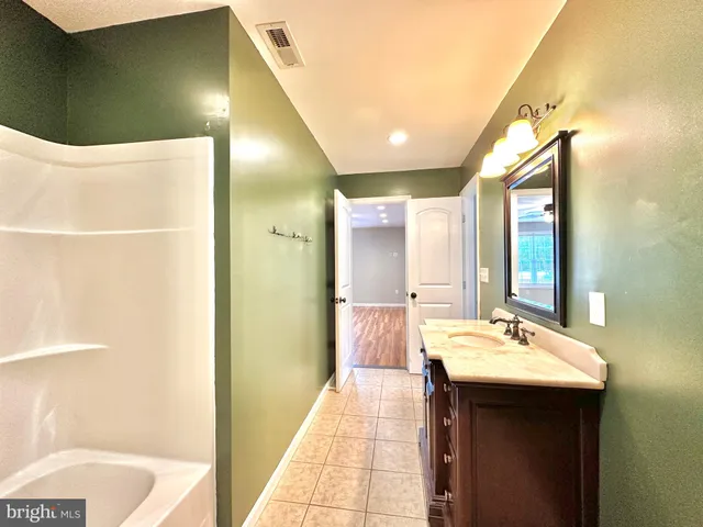 $2,399 | 1217 Somerset Road, Severn, MD 21144