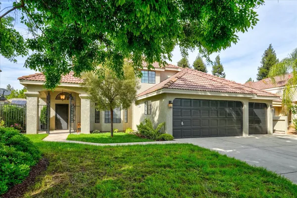 $568,000 | 3668 West Ellery Avenue, Fresno, CA 93711