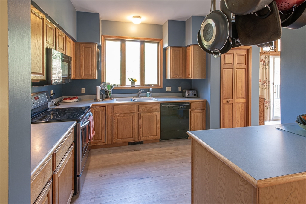 7 East Buckland Road Buckland, MA 01370 - Photo 10 of 40