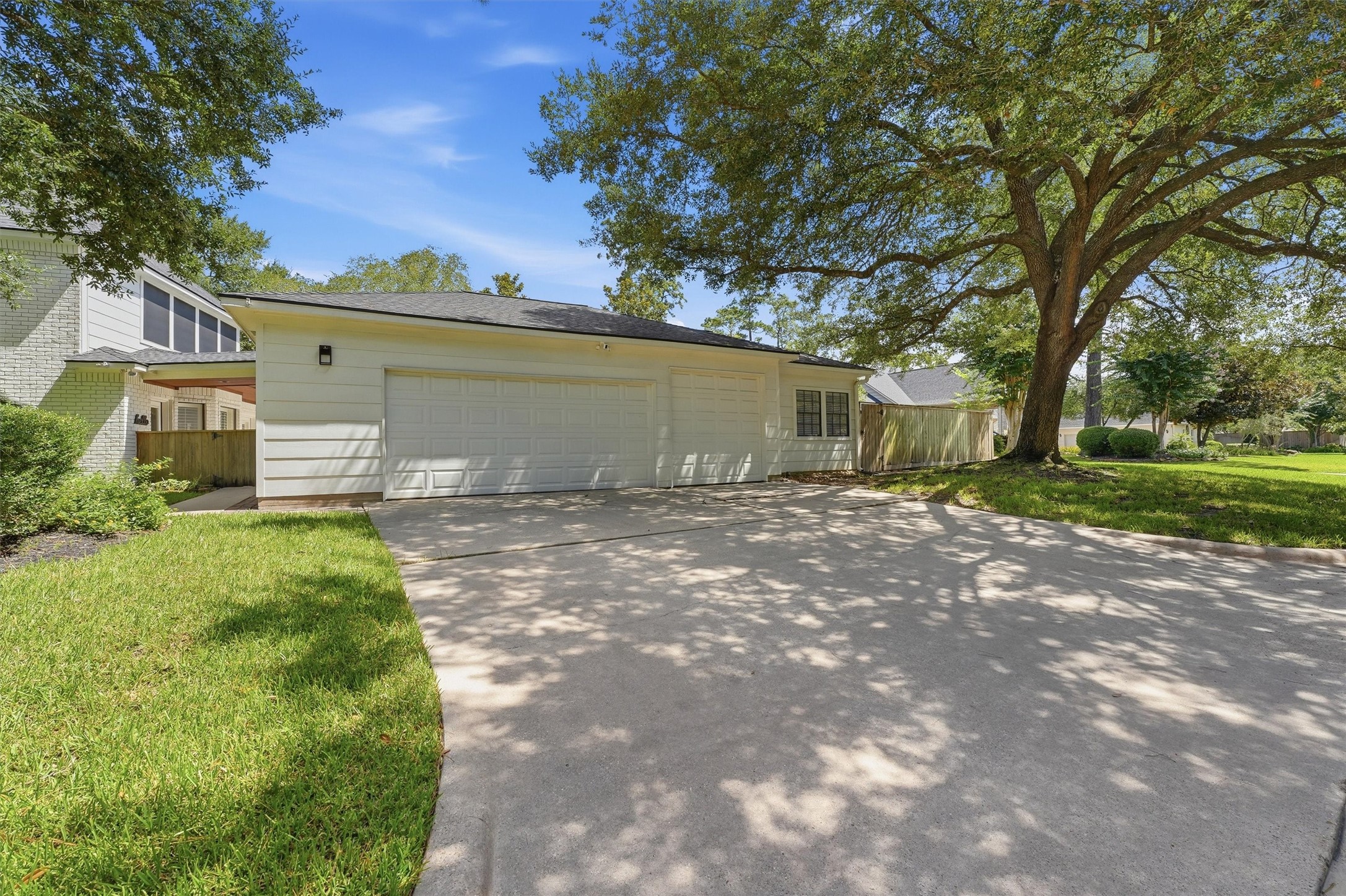 24802 Kennington Way Spring, TX 77389 - Photo 3 of 38 Gallery Image 3