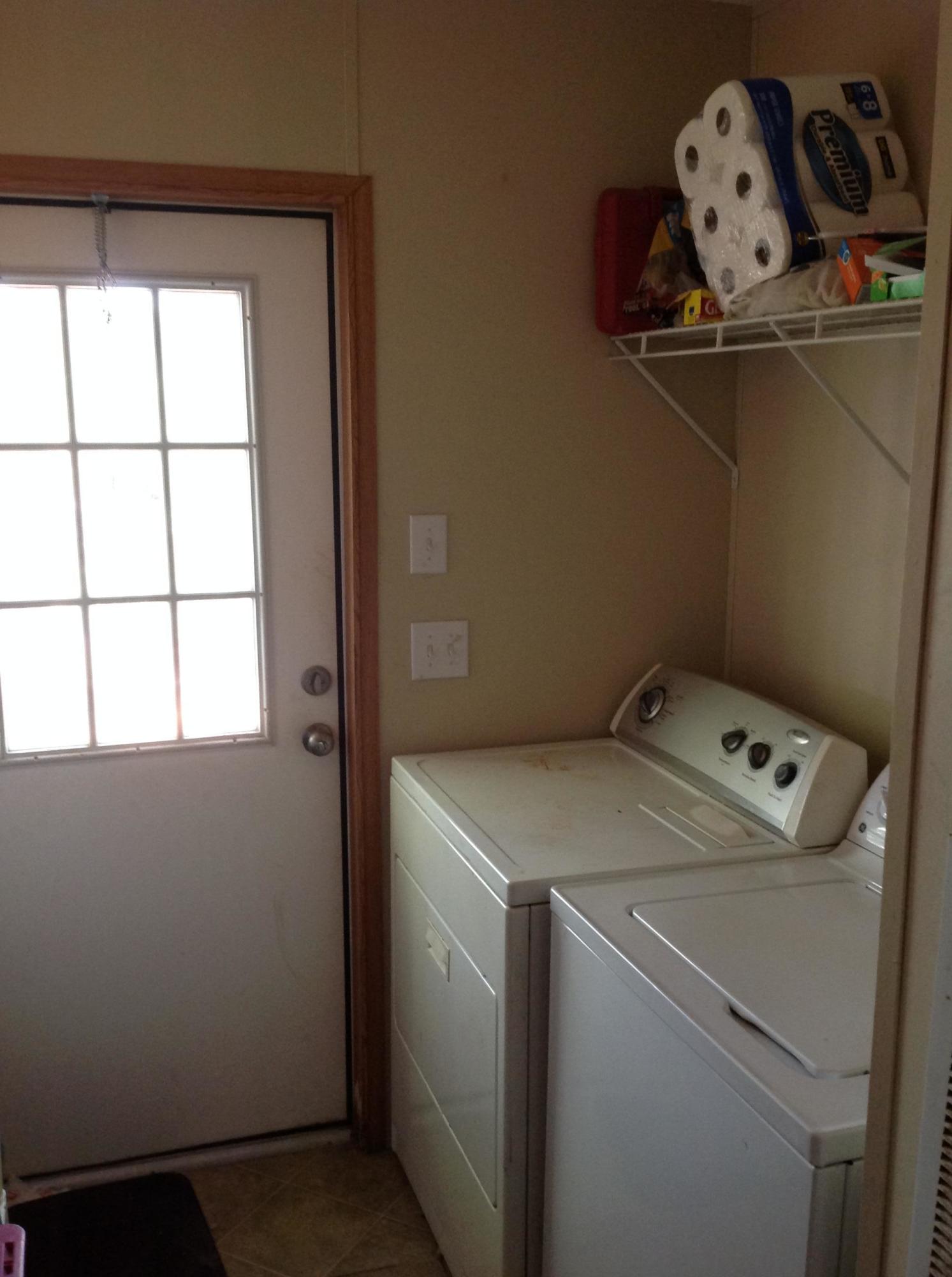 182 Radio Road St. George, SC 29477 - Photo 23 of 25 Laundry Room